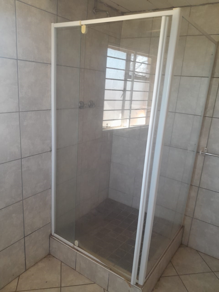 2 Bedroom Property for Sale in Viljoenskroon Free State
